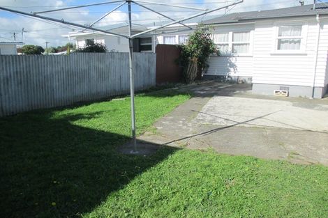 Photo of property in 185 Cambridge Street, Levin, 5510