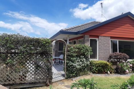 Photo of property in 5 The Boulevard, Red Beach, 0932