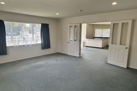 Photo of property in 22 Kowhai Grove, Raumati Beach, Paraparaumu, 5032