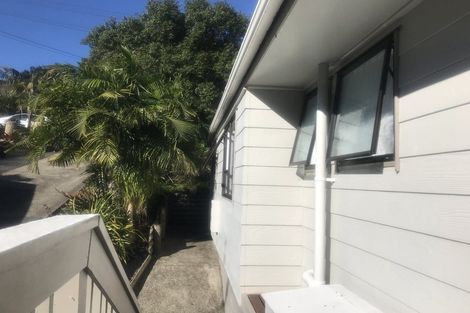 Photo of property in 17 Poplar Road, Stanmore Bay, Whangaparaoa, 0932