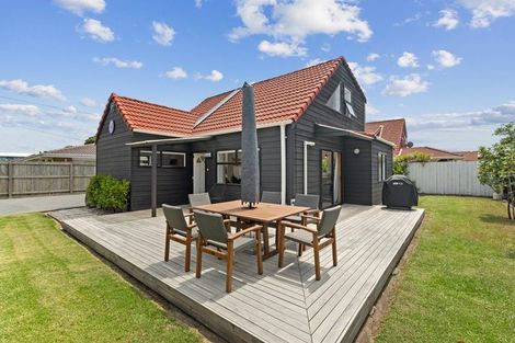 Photo of property in 5 Weiti Road, Orewa, 0931