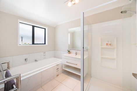 Photo of property in 8 Macdonald Heights, Feilding, 4702