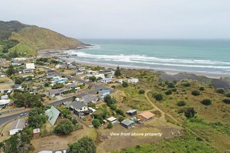 Photo of property in 17 Westside Road, Port Waikato, Tuakau, 2695