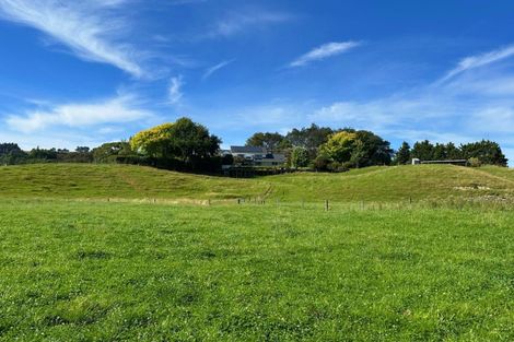 Photo of property in 2 Lees Pakaraka Road, Te Ore Ore, Masterton, 5886