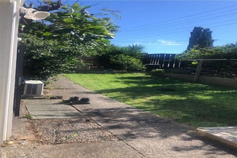 Photo of property in 2/56 Ferndale Road, Mount Wellington, Auckland, 1060