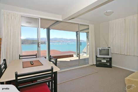 Photo of property in 77 View Road, Houghton Bay, Wellington, 6023