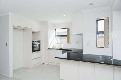 Photo of property in 79a Russell Road, Manurewa, Auckland, 2102