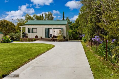 Photo of property in 2 Waipuia Place, Greenhithe, Auckland, 0632