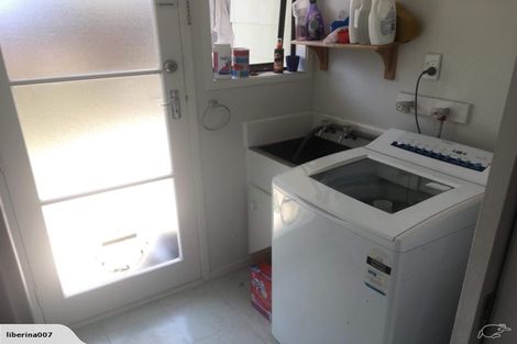 Photo of property in 15 Chislehurst Street, Henderson, Auckland, 0612