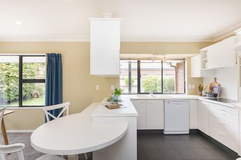 Photo of property in 15a Phoenix Avenue, Hokowhitu, Palmerston North, 4410