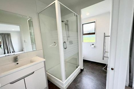 Photo of property in 143 Hamlin Road, Ardmore, Papakura, 2582