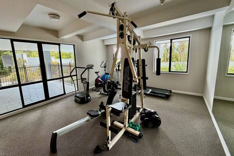 Photo of property in 4/99 Mokoia Road, Birkenhead, Auckland, 0626