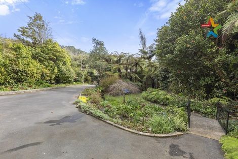 Photo of property in 455 Stokes Valley Road, Stokes Valley, Lower Hutt, 5019