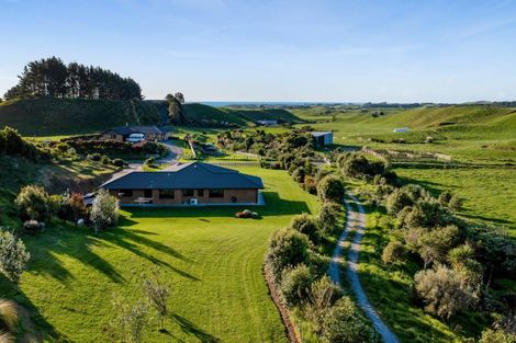 Photo of property in 18 Harkness Rice Way, Koru, New Plymouth, 4374