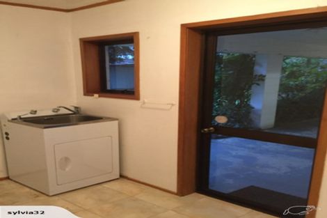 Photo of property in 13 Antilla Place, Half Moon Bay, Auckland, 2012