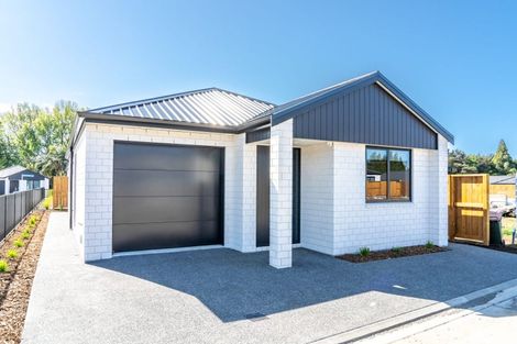 Photo of property in 1 Magnolia Lane, Katikati, 3178