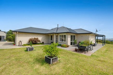 Photo of property in 155 West Road, Kaukapakapa, 0873