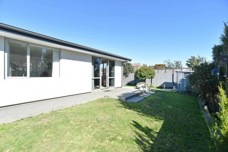 Photo of property in 2/62 Vivian Street, Burwood, Christchurch, 8083