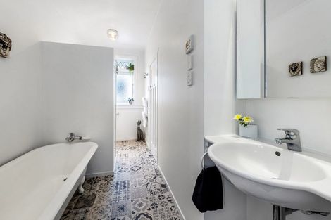 Photo of property in 118 Shackleton Road, Mount Eden, Auckland, 1024