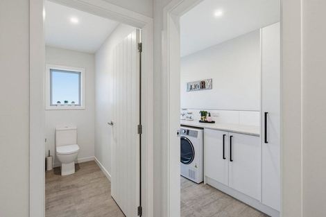 Photo of property in 18 Petrel Close, Paraparaumu Beach, Paraparaumu, 5032