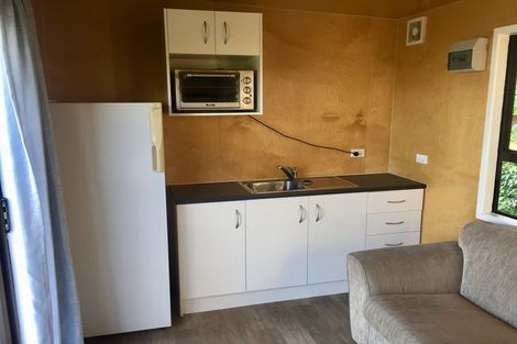 Photo of property in 13 Capitol Road, Matakatia, Whangaparaoa, 0930