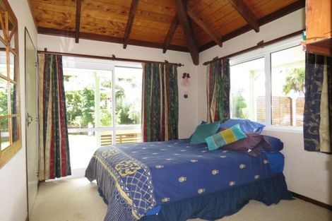 Photo of property in 104 Cd Farm Road, Levin, 5571