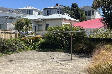 Photo of property in 118 Austin Street, Mount Victoria, Wellington, 6011