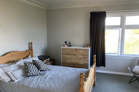 Photo of property in 118 Larnach Road, Vauxhall, Dunedin, 9013