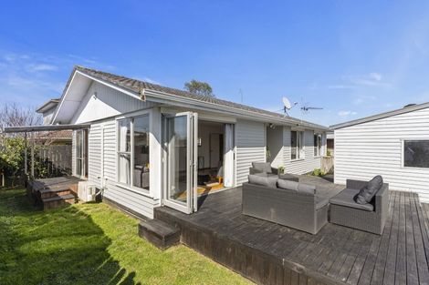 Photo of property in 6 Archmillen Avenue, Pakuranga Heights, Auckland, 2010