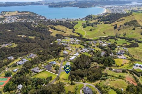 Photo of property in 75 Tarapatiki Drive, Whitianga, 3510