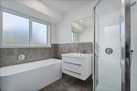 Photo of property in 37 Longreach Drive, Cooks Beach, Whitianga, 3591