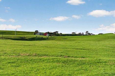 Photo of property in 55 Coster Road, Muriwai, 0881