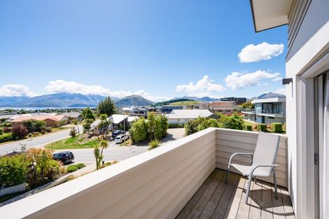 Photo of property in 6 Bovett Place, Wanaka, 9305