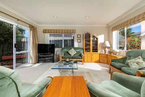 Photo of property in 3 Gala Place, Henderson, Auckland, 0612