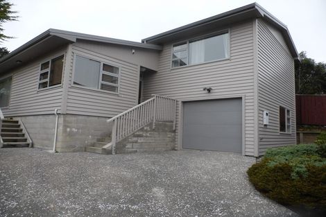 Photo of property in 87 Taylor Terrace, Tawa, Wellington, 5028