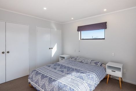 Photo of property in 27 Titoki Road, Waikanae Beach, Waikanae, 5036