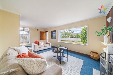 Photo of property in 71 Miro Street, Trentham, Upper Hutt, 5018