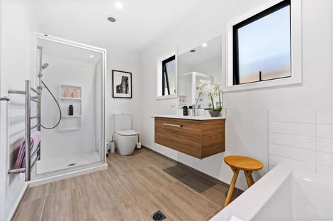 Photo of property in 3 Frances Bryers Road, Hobsonville, Auckland, 0616
