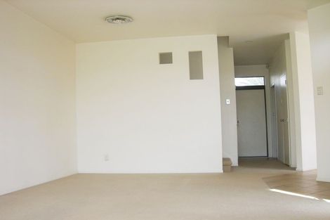 Photo of property in 10/2 Armoy Drive, East Tamaki, Auckland, 2016