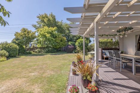 Photo of property in 2 Kahukura Road, Hei Hei, Christchurch, 8042