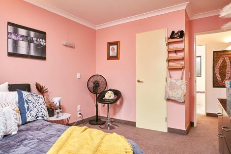 Photo of property in 5 Coulston Place, Riverdale, Gisborne, 4010