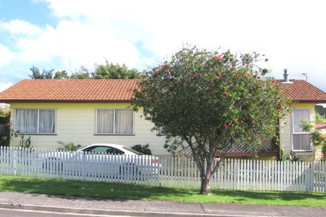 Photo of property in 5 Styca Place, Sunnyvale, Auckland, 0612