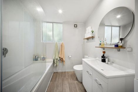 Photo of property in 3 Cambrae Road, Raglan, 3225