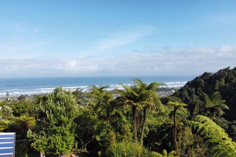 Photo of property in 22 Weenink Road, Karoro, Greymouth, 7805