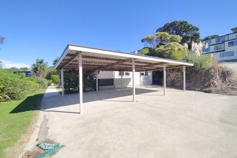 Photo of property in 1/39 St Peters Street, Northcote, Auckland, 0627