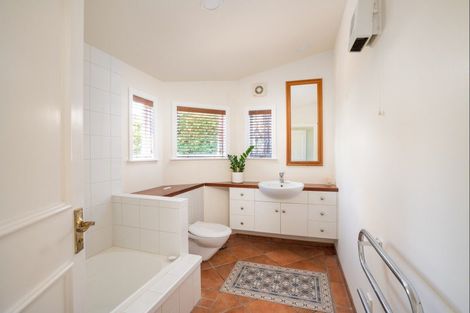 Photo of property in 61 Shepherd Road, Waipahihi, Taupo, 3330