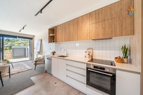 Photo of property in 2/65 Tiketike Way, Brooklyn, Wellington, 6021