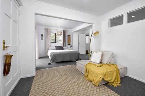 Photo of property in 103 Brian Crescent, Stanmore Bay, Whangaparaoa, 0932