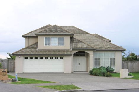 Photo of property in 64 Delmont Close, East Tamaki Heights, Auckland, 2016