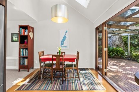 Photo of property in 11 Clinton Road, Tawharanui Peninsula, Warkworth, 0986
